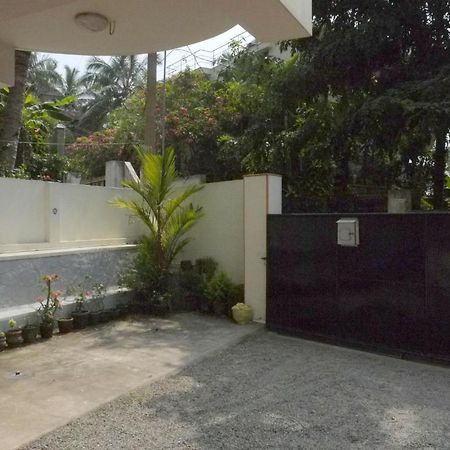 Dreams Hotel Kovalam Bagian luar foto