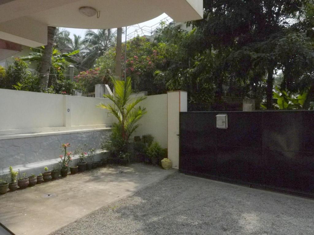 Dreams Hotel Kovalam Bagian luar foto