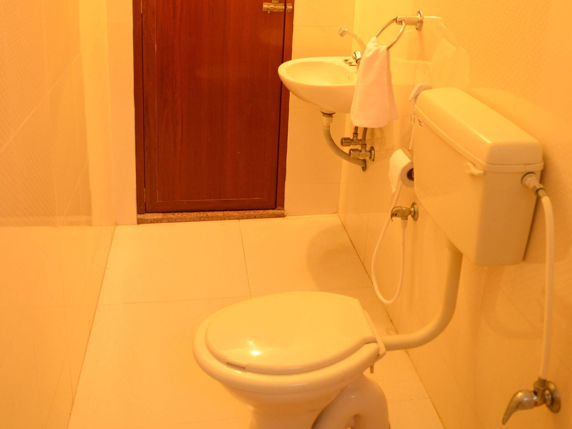 Dreams Hotel Kovalam Bagian luar foto
